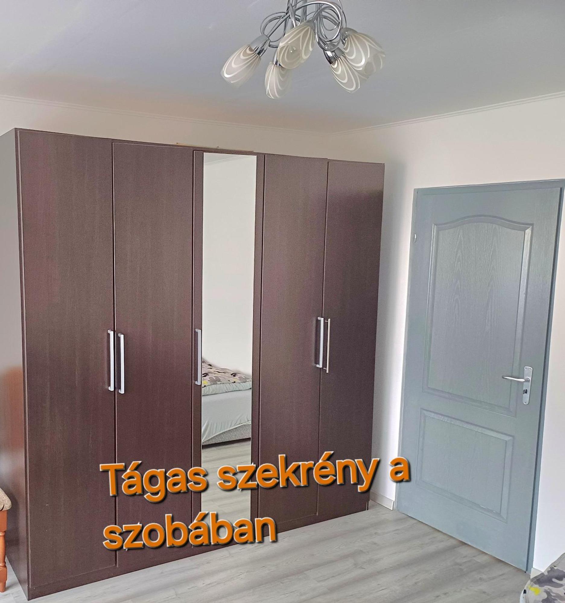 Kiss-Szollosi Vendeghaz Debreţin Exterior foto